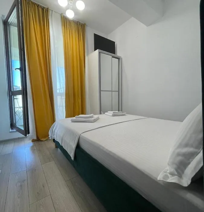 Charming Apartment Near Palass Mall-1