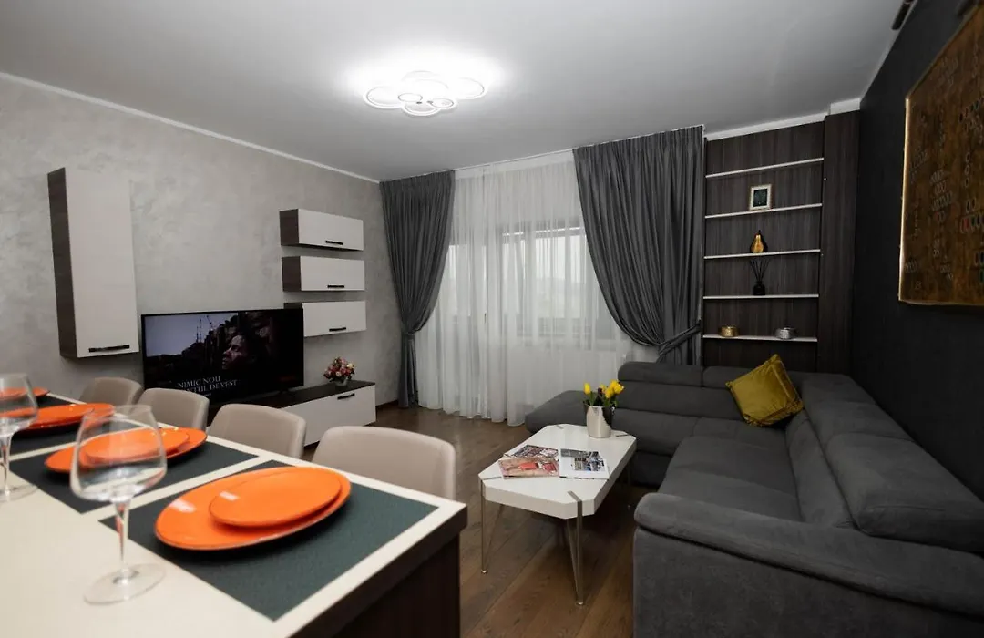 Central Apartament 4-1