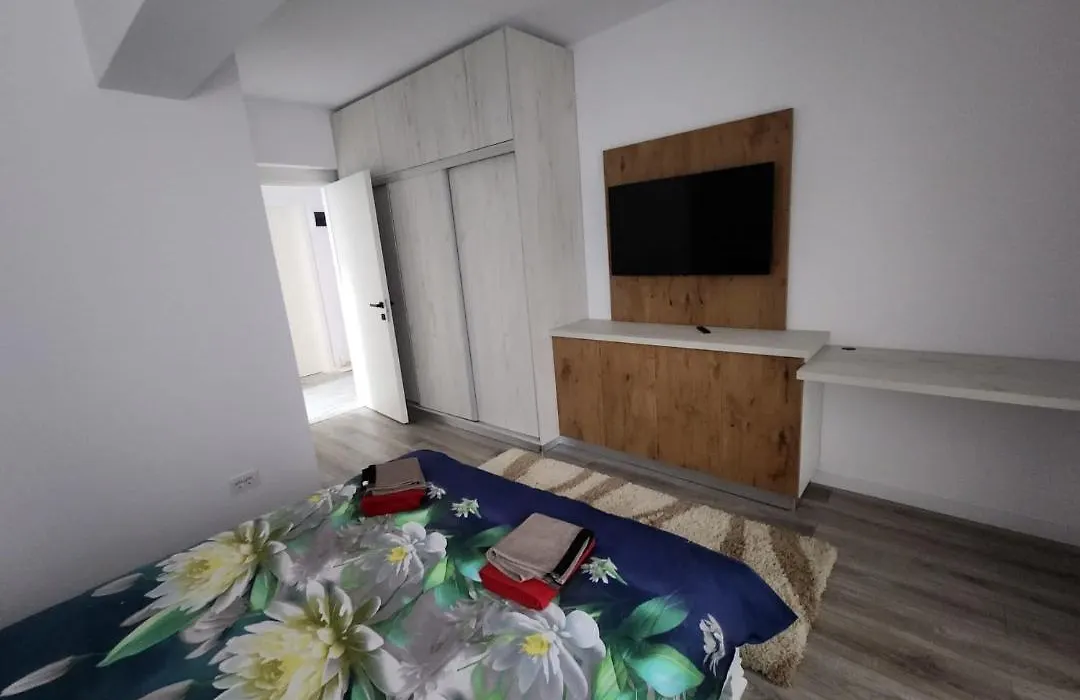 Moon Reflexes Apartment-1