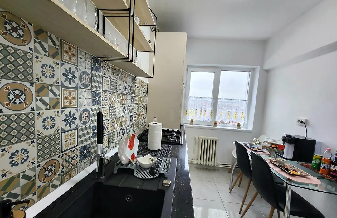 Apartament 3 camere Palas-1