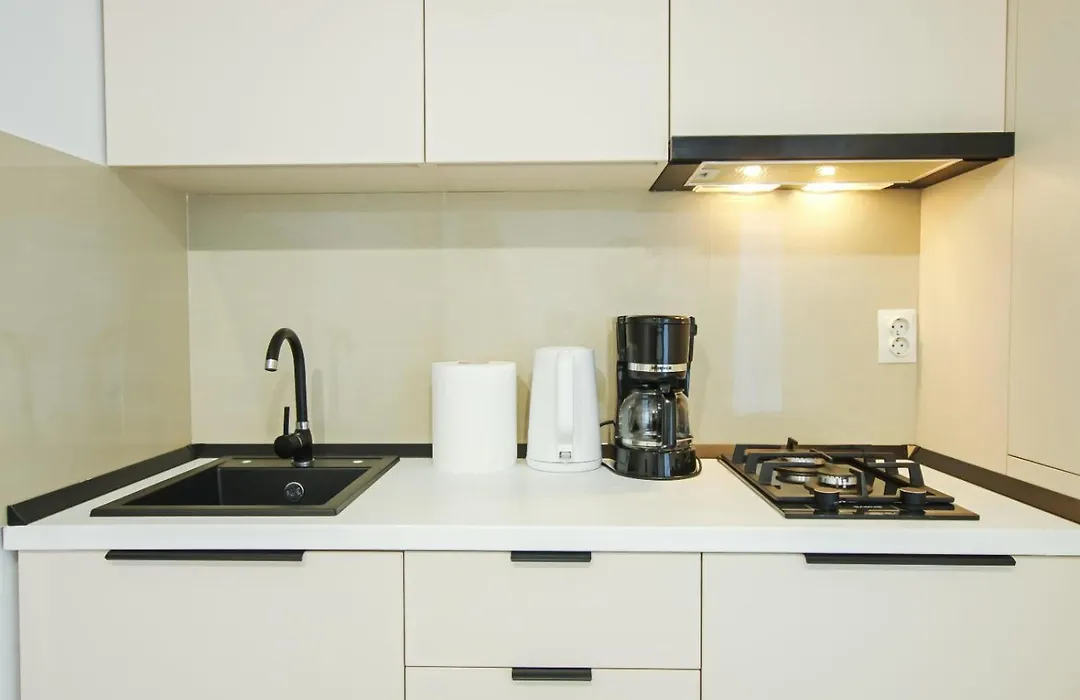 Himson Stylish Studio-Self Check-In Near Airport & Mall-1