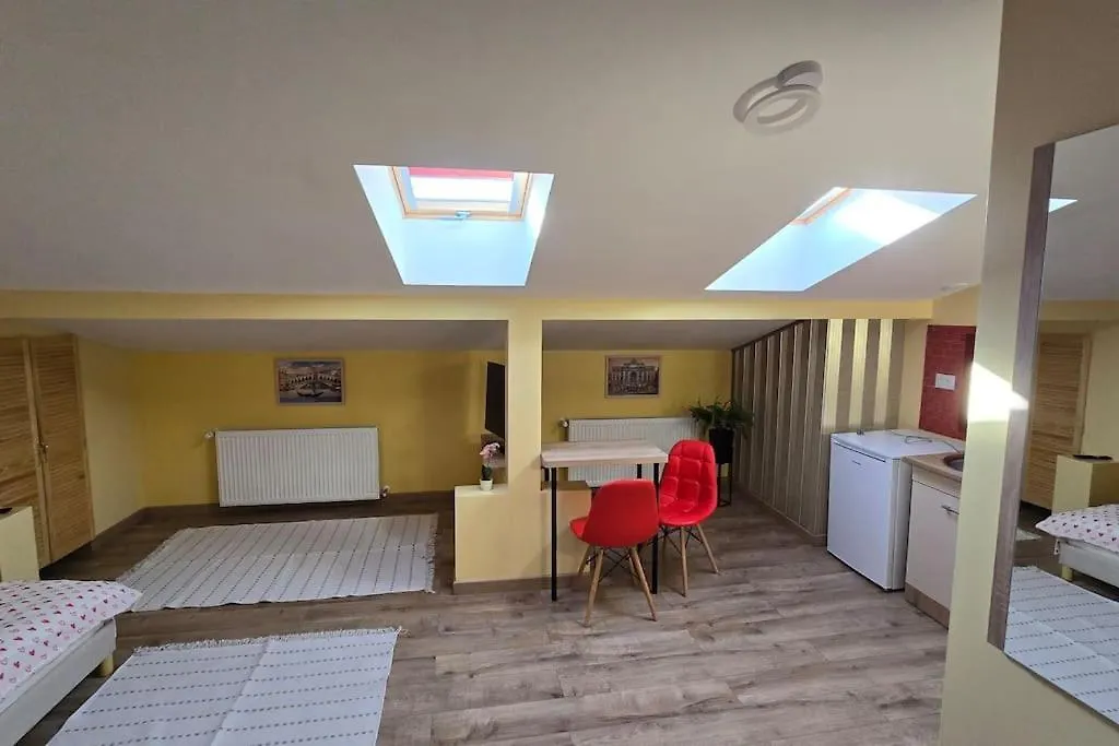 City Center Stay Apartament cu Parcare Modern&Liniștit-1