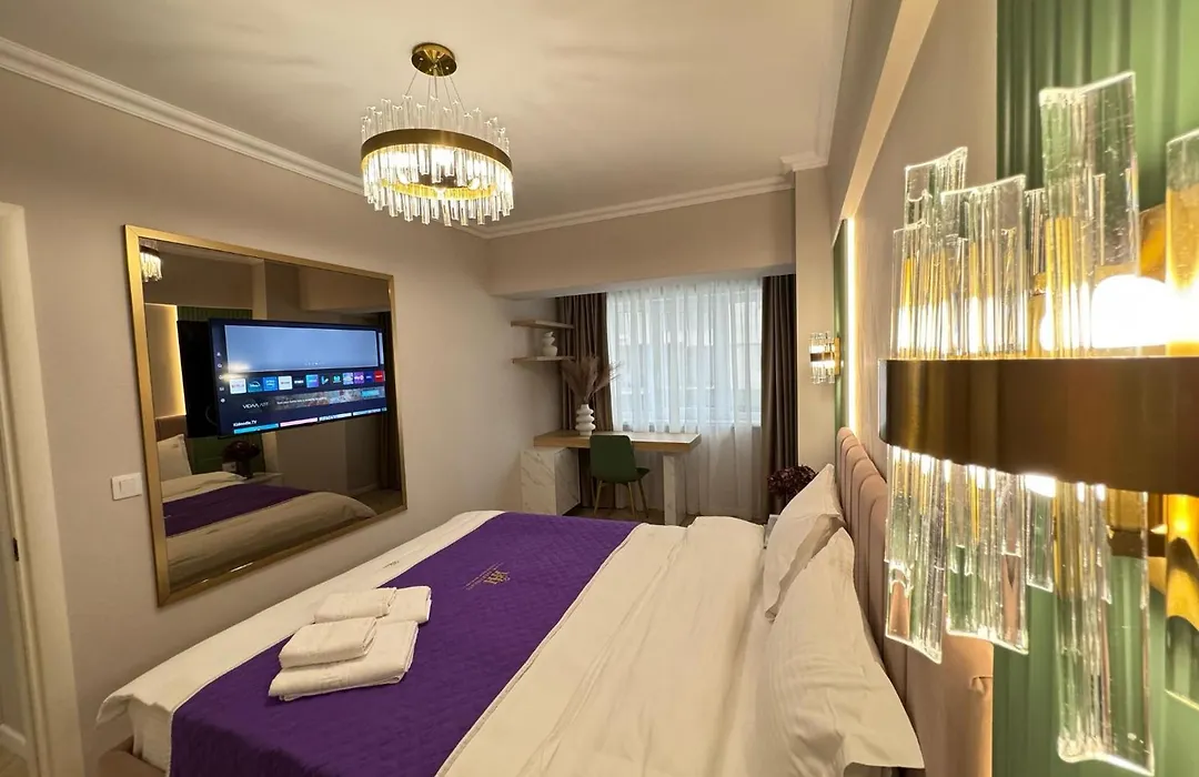 83 Vlaicu Luxury Aparthotel With Underground Parking Option-1