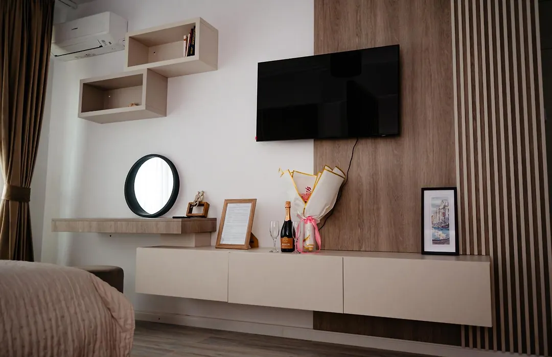 Unirea Towers Deluxe Apartment Modern & Chic-1
