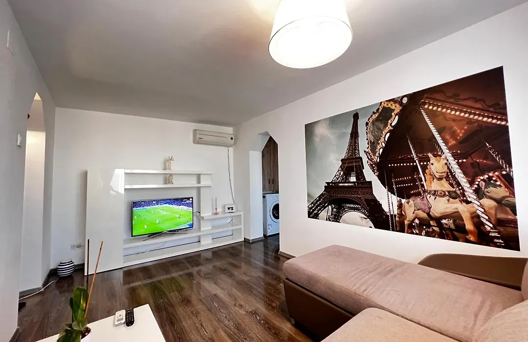 City Charm -3 Rooms With Free Parking-1