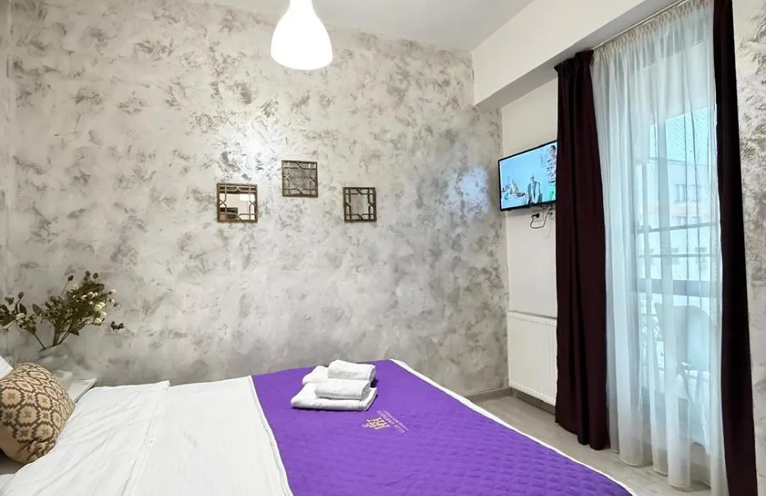Glam Apartments Accommodation Near Palas Center - Parking Option-1