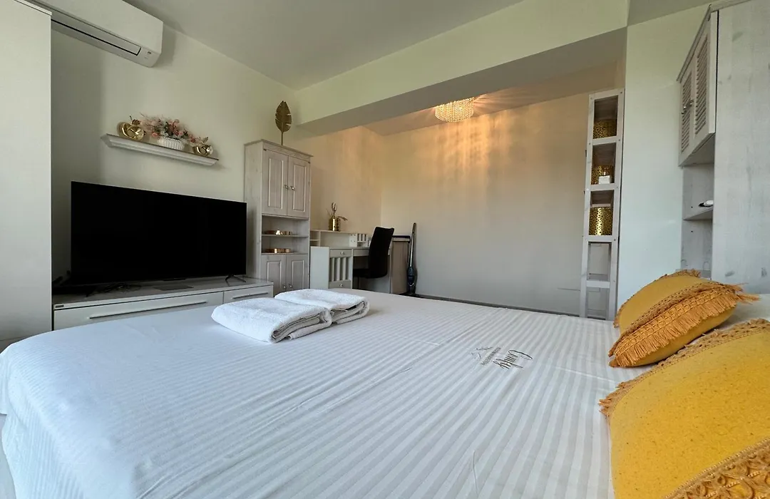 Comfy Studio With Perfect Location-1