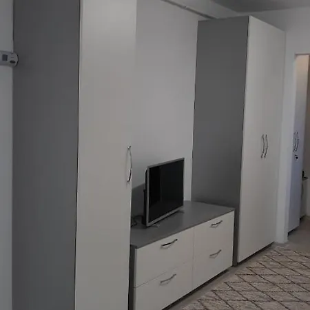 Irvin Apartament-2