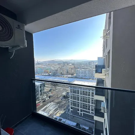 Renting Solutions Q-3