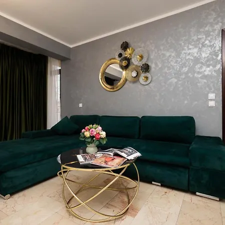 Central Apartament 3-2
