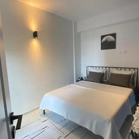 Luxury Apartment - Palas Center-3