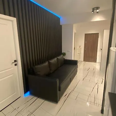 Luxury Apartment - Palas Center-2
