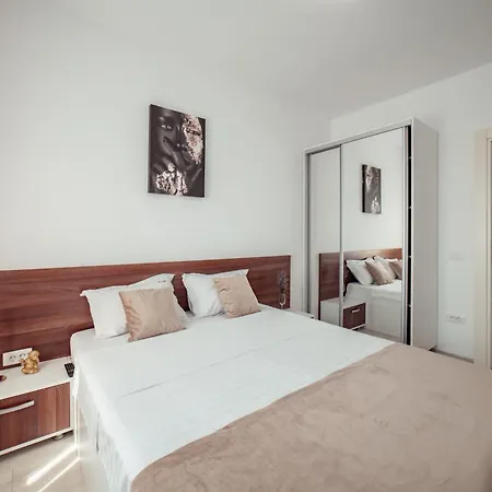 Amazing Cozy And Lovely Studios And Apartments Q Residence Iasi-2