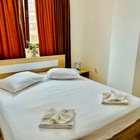 Ultracentral 2 Bedrooms-3