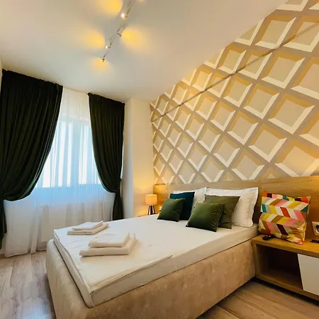 Central Family Apartment Near Palas Mall-3