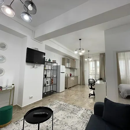 Central Family Apartment Near Palas Mall-2