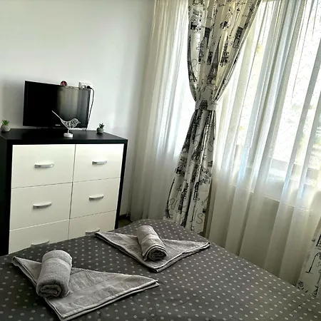 Taste of Iași - Two room apartment - Sky view-3