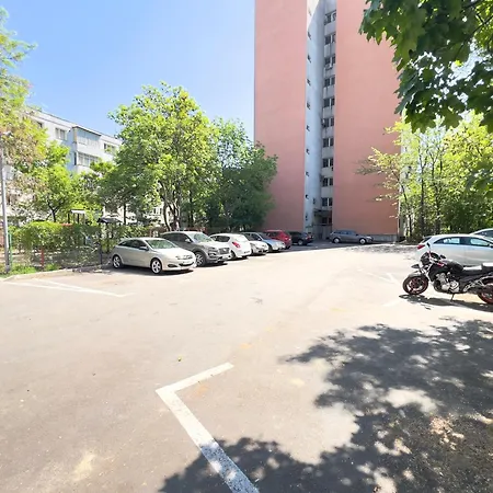 City Charm -3 Rooms With Free Parking-2