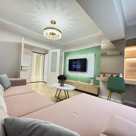 Glam Apartments Airport And Center Area Luxury Edition - Parking Option-2