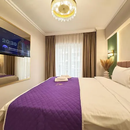Glam Apartments Airport And Center Area Luxury Edition - Parking Option-3