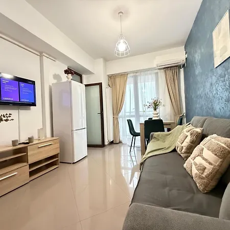Luxury Glam Apartments Iasi At Lazar Palas - Parking Option-3