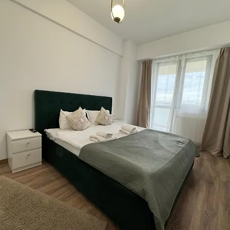 Exclusive Living Apartment-3