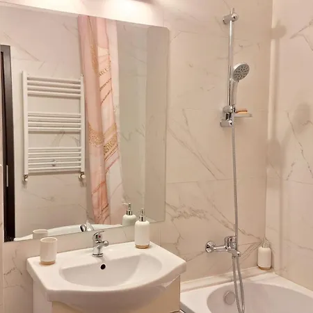 Studio 28 - 1 camera Lazăr Residence ultracentral-3