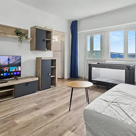 Konstanzer12 - Free Parking Apt - Ac-3
