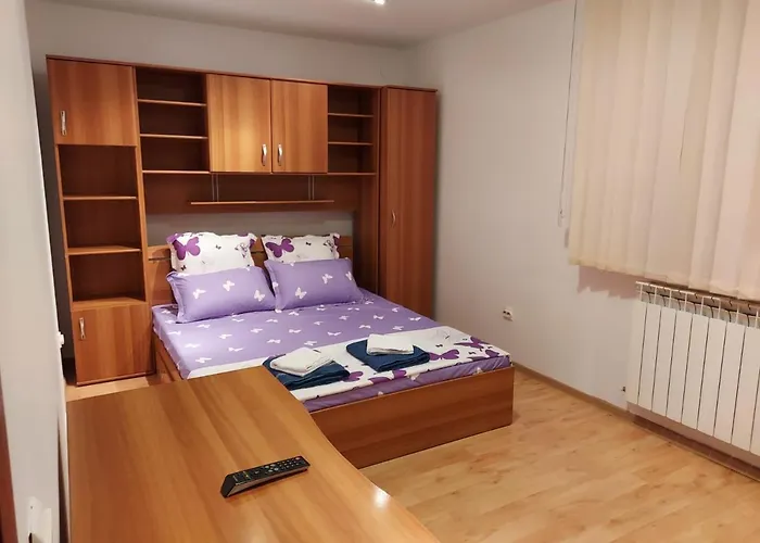 Bya Apartment Iasi