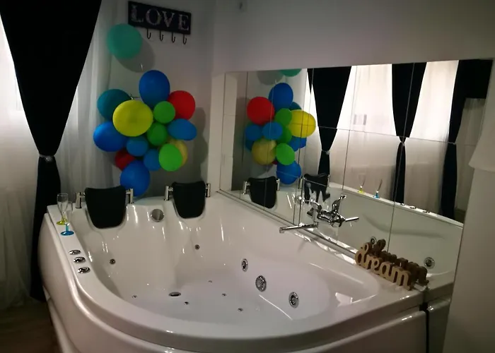 Iasi Jacuzzi Apartment F