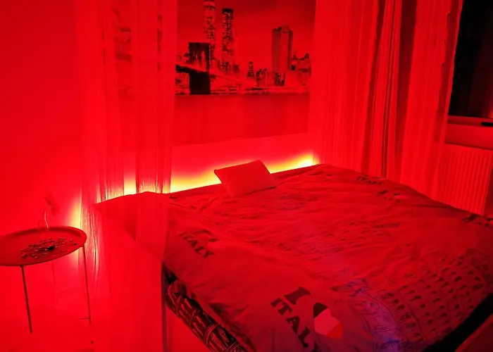 Iași Jacuzzi Apartment H