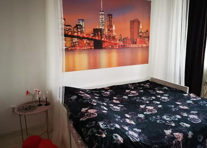 Iași Jacuzzi Apartment H
