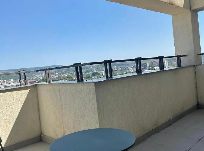 Charming Apartment Near Palass Mall Iasi