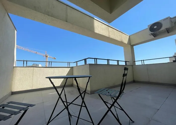 Charming Apartment Near Palass Mall Iasi