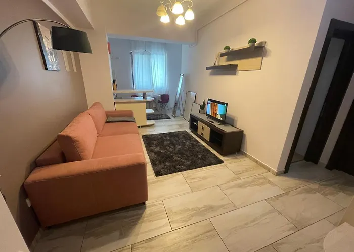 Le Lupin / Center Apartment Iasi