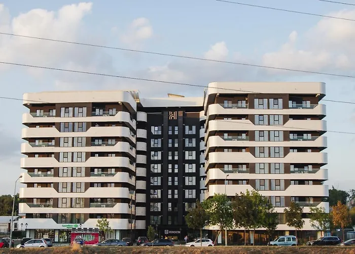 Himson Green Apartment-Self Check -In Near Airport & Mall Iasi