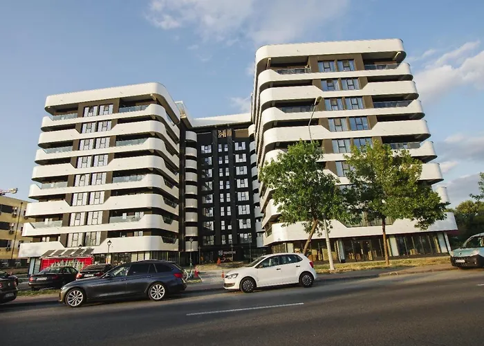 Himson Green Apartment-Self Check -In Near Airport & Mall Iasi