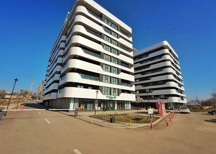Super Apartments Near Airport With Shop & Free Parking Iasi