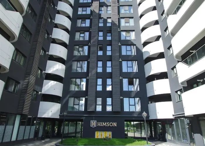 Himson Designer Studio-Self Check-In Near Airport & Mall Iasi