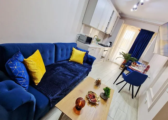 Deluxe Blue Apartment Near Palas Mall Iasi
