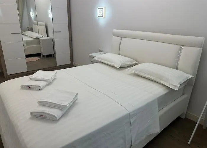Escale a Iași-apartment