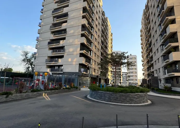 Glam Apartments Luxury Aparthotel Underground Parking Option Iasi