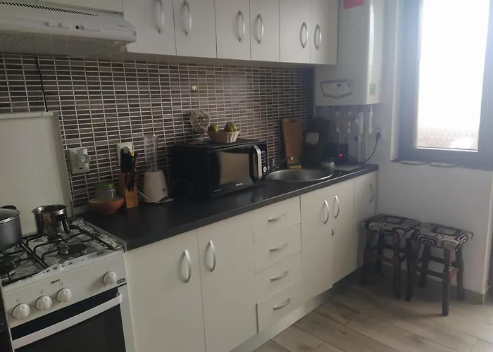Escapadă în Iași - Apartament liniștit, spațios cu balcon