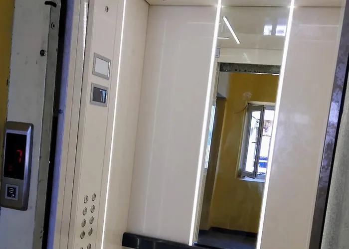 Carla'S Studio Central Palas - Shuttle Iasi