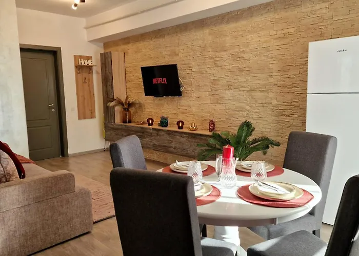 Deluxe Blue Apartment Near Palas Mall Iasi