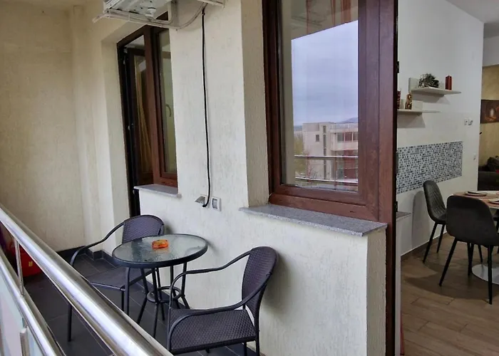Luxurious Central Apartments Near Palas Mall Iasi