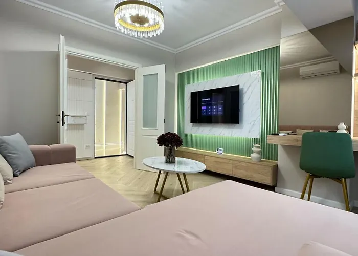 Glam Apartments Airport And Center Area Luxury Edition - Parking Option Iasi