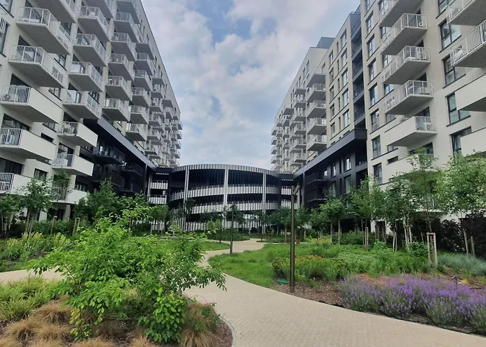 White Silk - Premium Apartment With Free Underground Parking Iasi