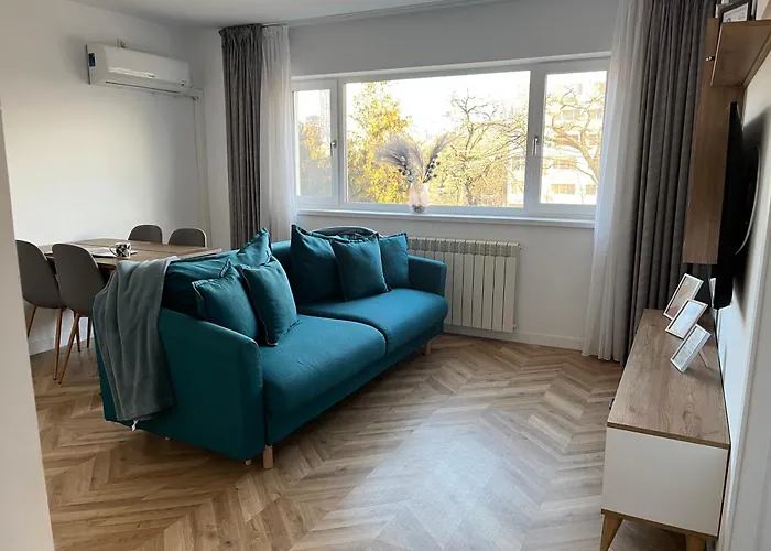 Spacious 2 Bedroom Apartment Near Palas Campus With Self Check-In And River View Iasi