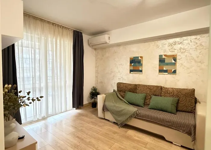 Luxury Apartments Newton By Glam - Parking Option Iasi
